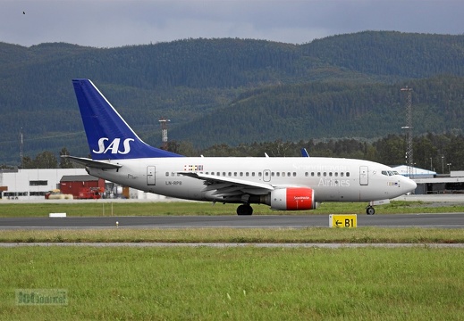 LN-RPB B737-683 SAS