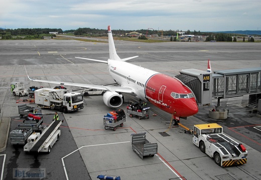 LN-KHA B737-31S Norwegian OSL