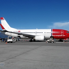LN-KHC B737-31S Norwegian AES