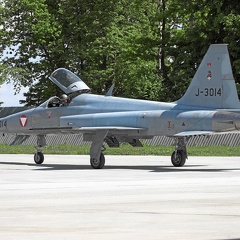 J-3014 F-5E Graz