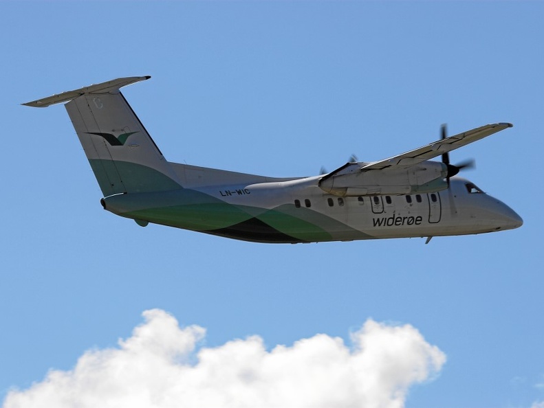 LN-WIC DHC-8-103 Widerøe BOO