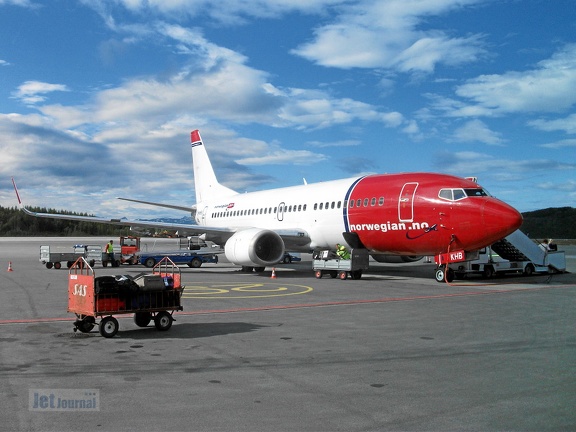 LN-KHB B737-31S Norwegian EVE