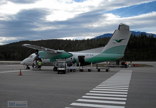 LN-ILS DHC-8 104 Widerøe Sogndal