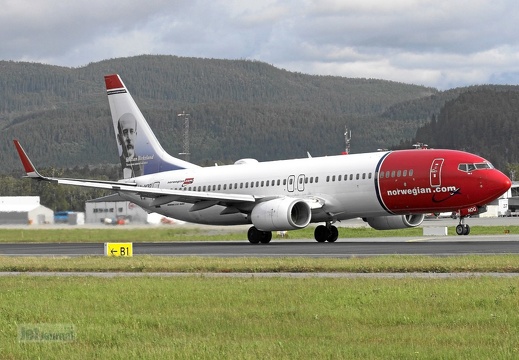 LN-NOQ B737-86N Norwegian TRD