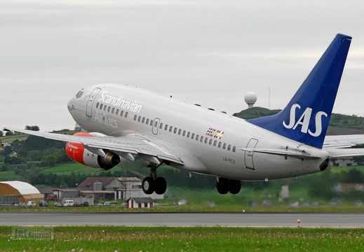 LN-RCU B737-683 SAS