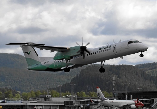 LN-WDK DHC-8 402 Widerøe