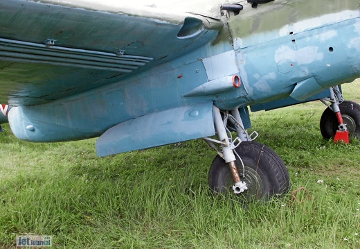 Petljakow Pe-2, Motorgondel und Tragfläche rechts