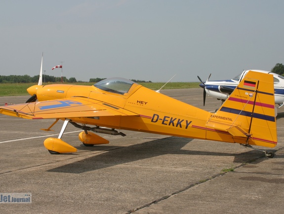 D-EKKY, Stephens Akro Laser 230