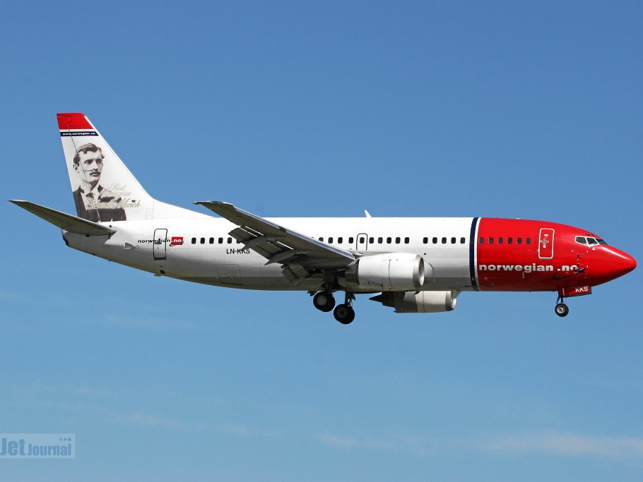 LN-KKS B737-33A Norwegian Air Shuttle