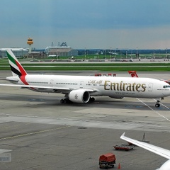 A6-EGG B777-31HER Emirates HAM