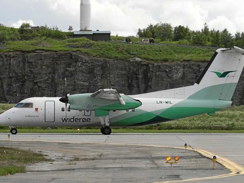 LN-WIL DHC-8-103 Widerøe Bodø