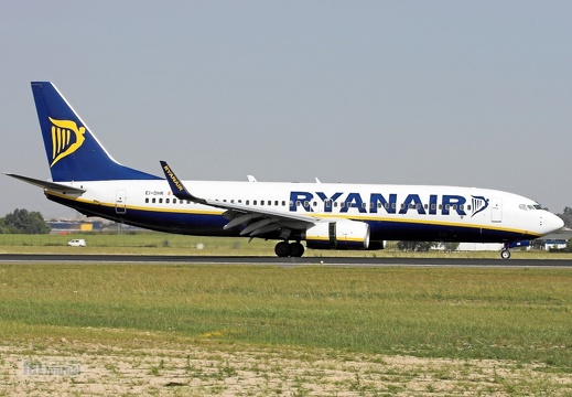 EI-DHK B737-8AS Ryanair SXF