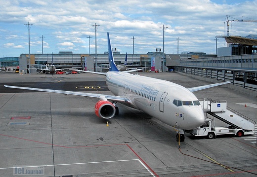 LN-RRU B737-883 SAS OSL