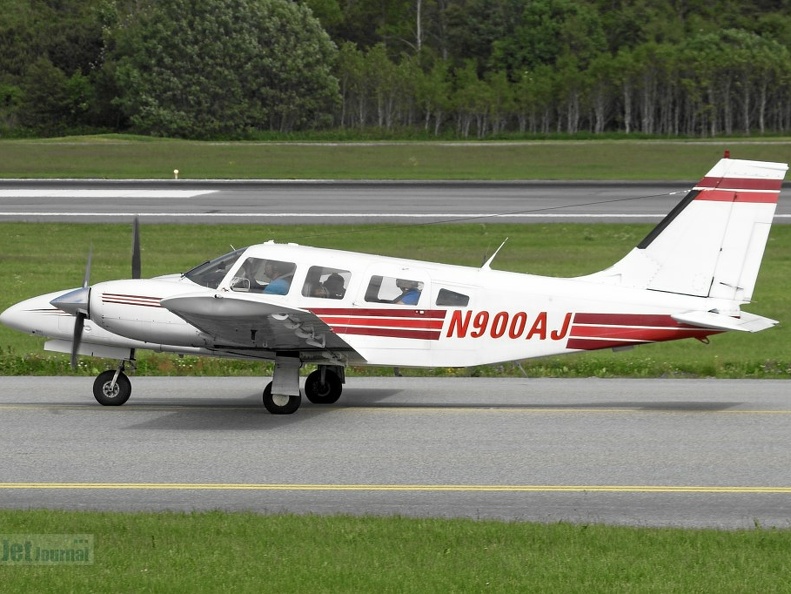 N900AJ Piper PA-34-200T