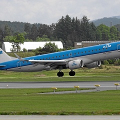 PH-EZW Embraer 190STD KLM Cityhopper