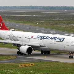 TC-JIL, Airbus A330-200, Turkish Airlines