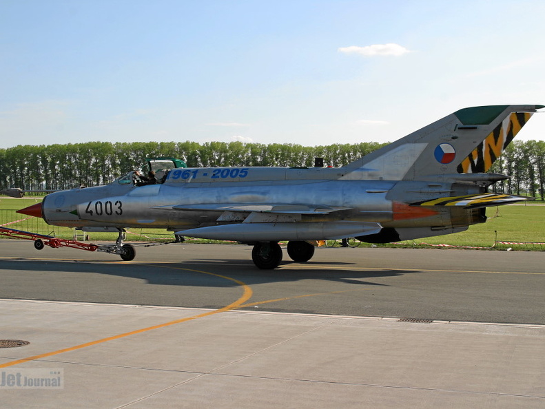 4003 MiG-21MFN 211tl
