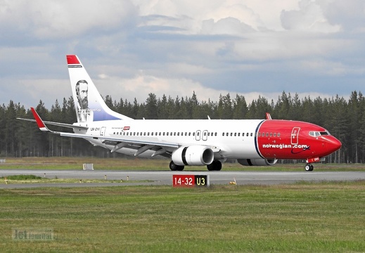 LN-DYI B737-8JP Aasmund Olavsson Vinje