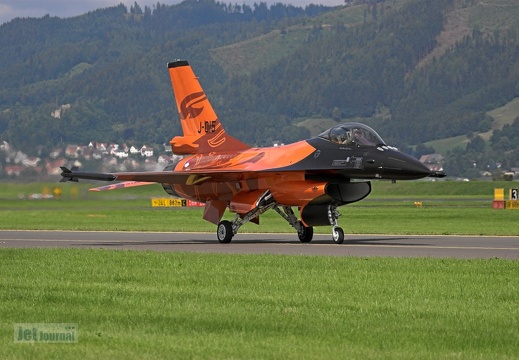 J-015 F-16AM RNLAF