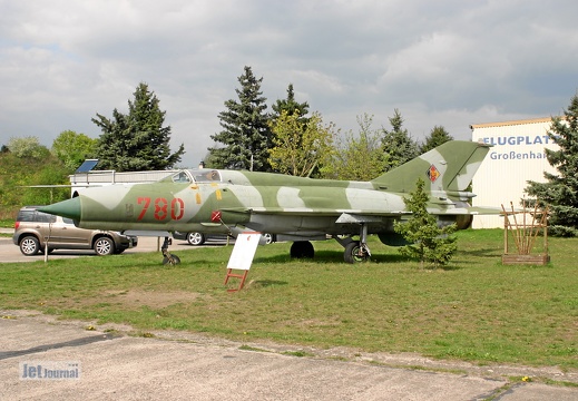 780 ex. NVA, MiG-21PFM / SPS