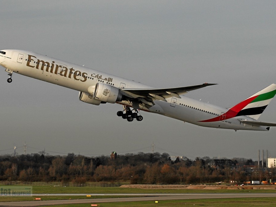 A6-EBE B777-36NER Emirates DUS