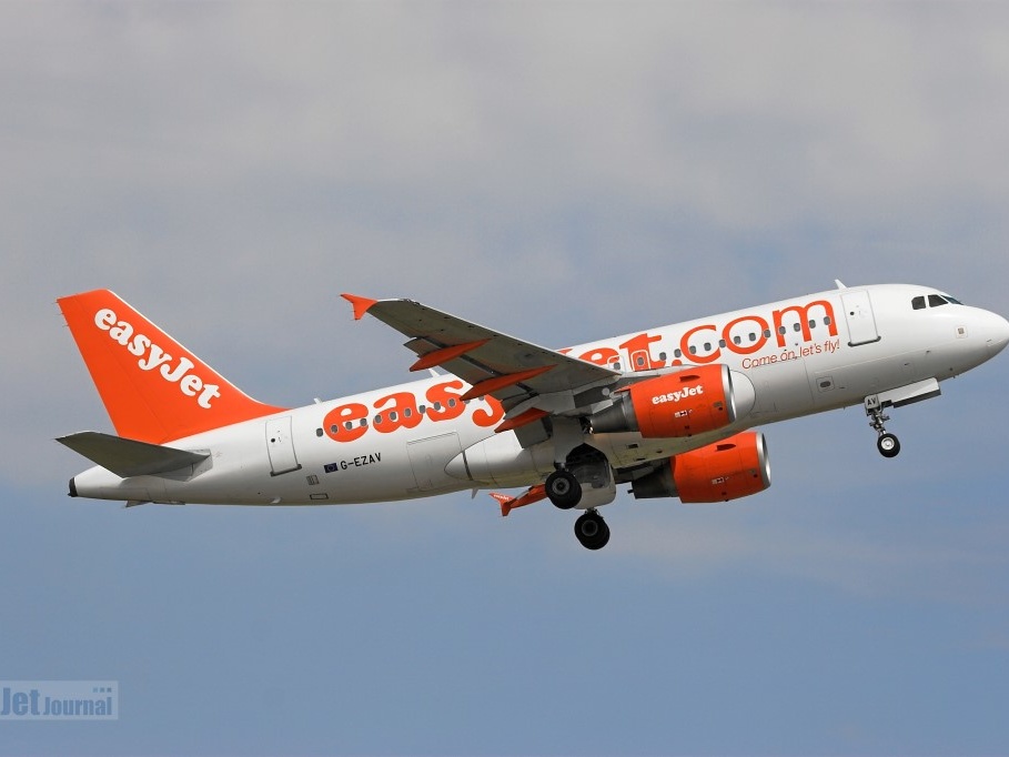 G-EZAV A319-111 EasyJet SXF