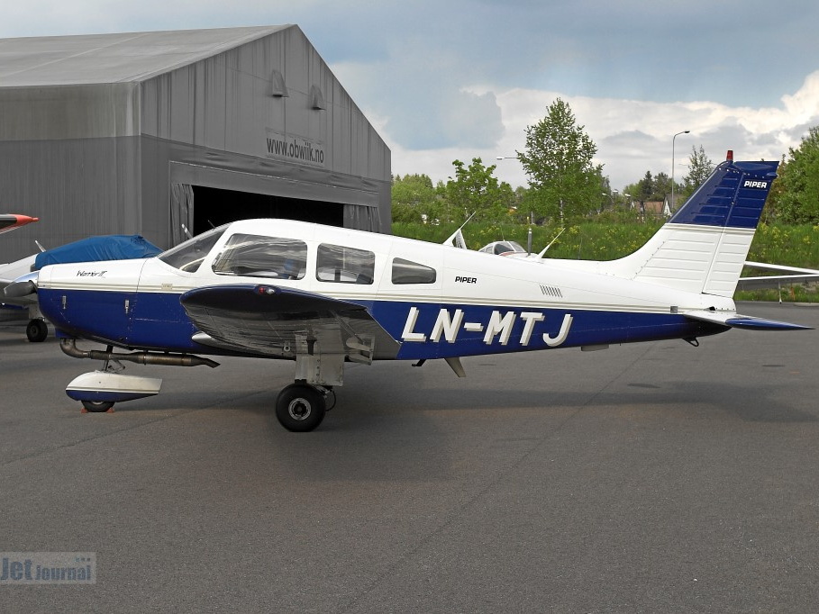 LN-MTJ Piper PA-28-161 (1371 visitas) LN-MTJ Piper PA-28-161