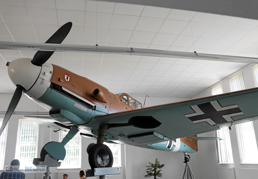 4 gelb ex. Luftwaffe, Bf-109G2