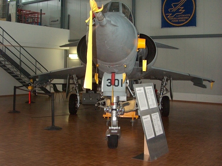 J-2301 Dassault Mirage IIIS MIRO Pic7