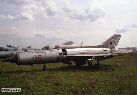 MiG-21PF, 16 rot