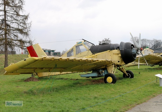 PZL-106AR