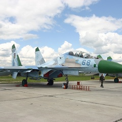 Su-27UB, 68 blau Ukrainian Air Force