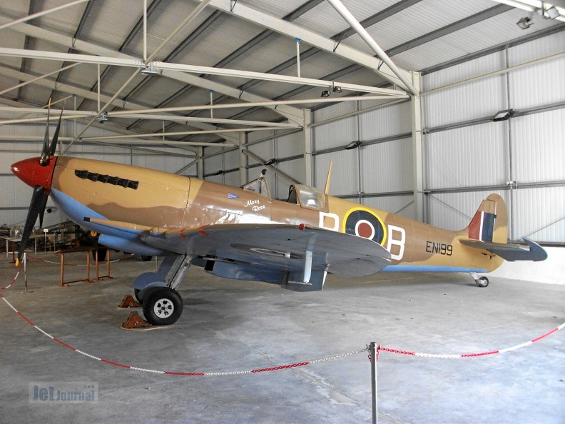 EN199 R-B Spitfire LF IXc