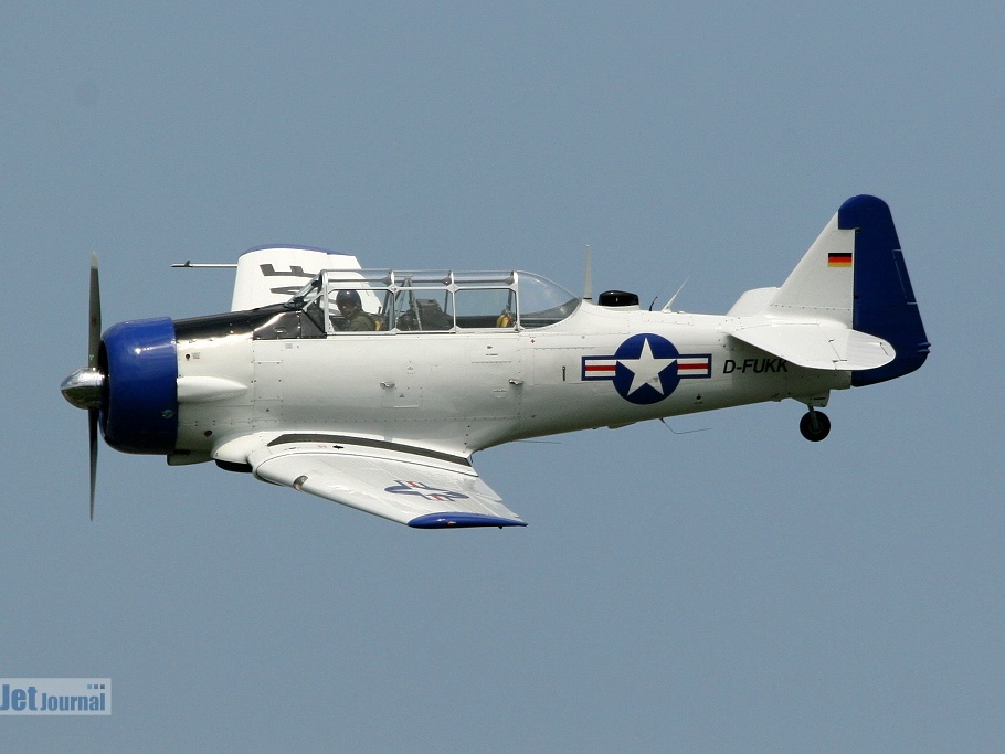 D-FUKK, North American T-6 Harvard