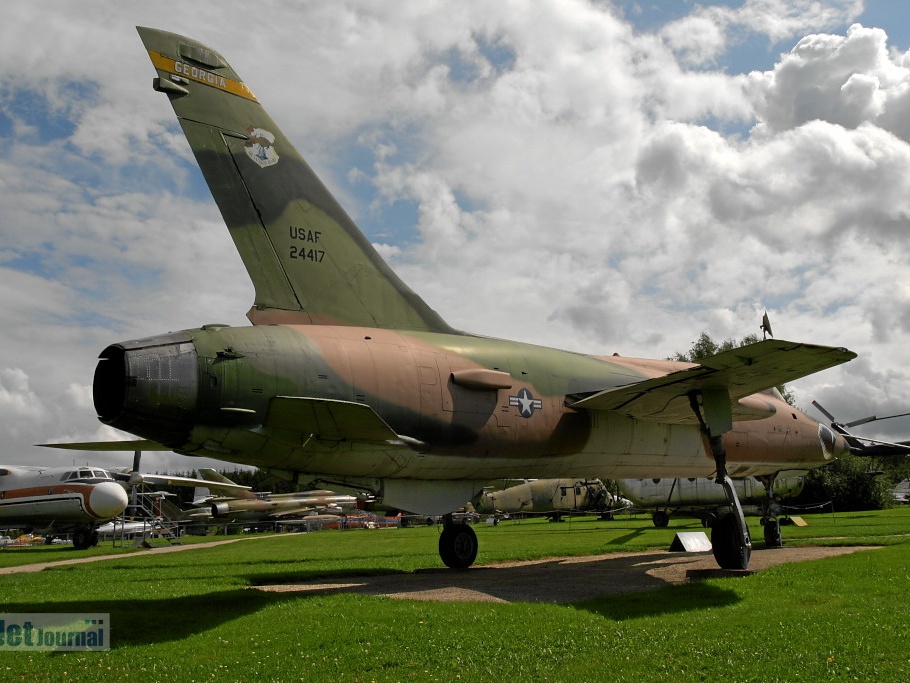 62-4417 Republic F-105F Thunderchief Pic3