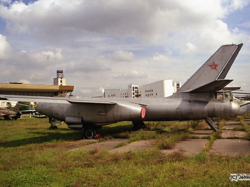 Il-28, 01 rot
