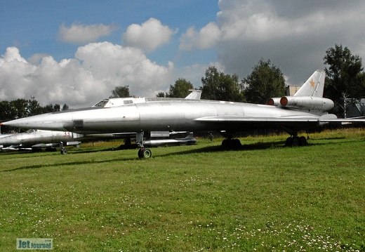 Tupolew Tu-22, 32 rot