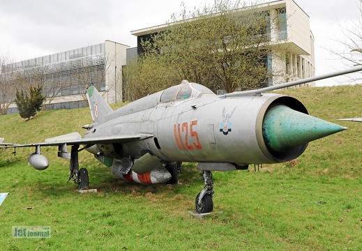 1125, MiG-21R