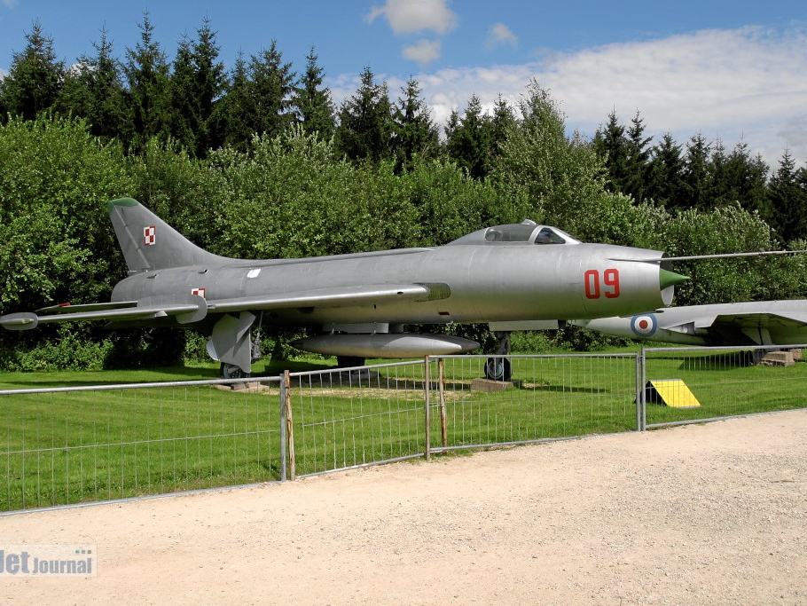09 Su-7BM ex Poland