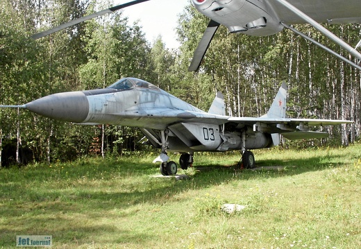 MiG-29, 03 blau