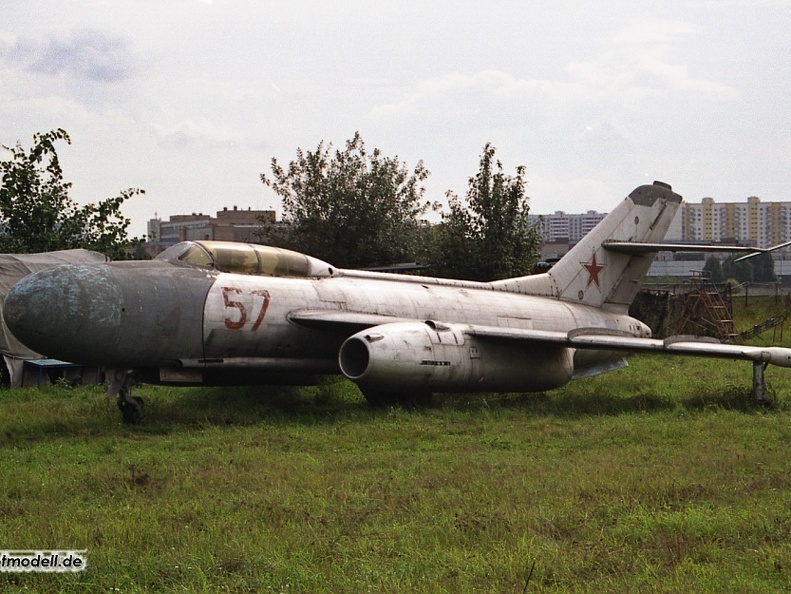 Jak-25M, 57 rot
