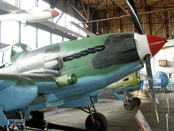 Iljuschin Il-2m3, 19 rot