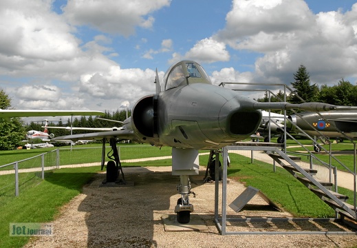 33-TN 304 ex 310 Mirage IIIR Pic1