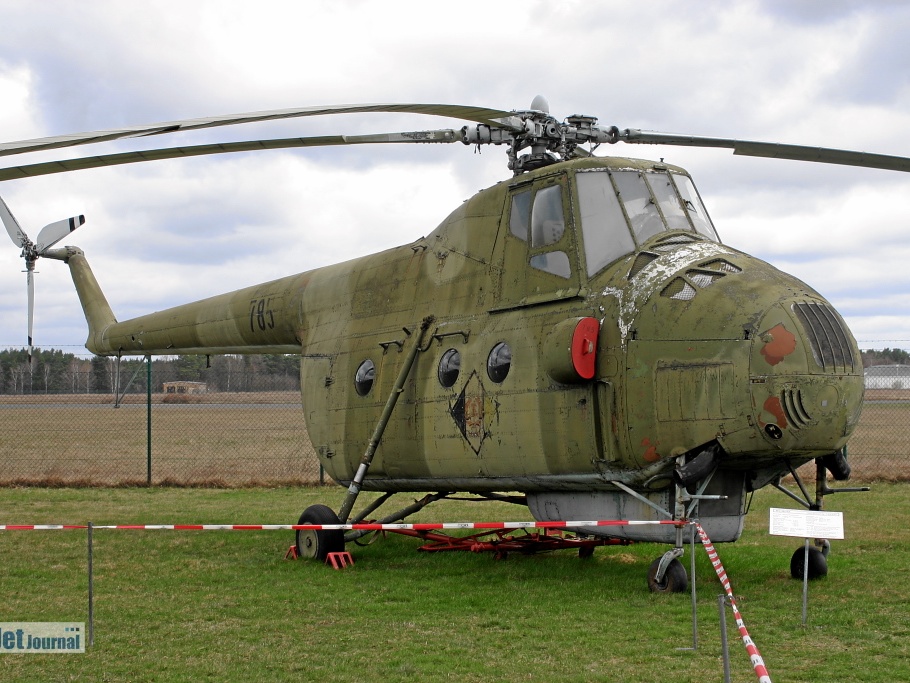 Mi-4, 785 schwarz, ex. NVA