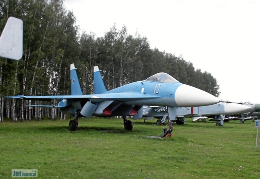 Suchoi T-10-1, 10 blau