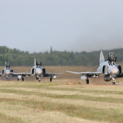 3xF-4F Phantom II (просмотров: 2120) 3xF-4F Phantom II