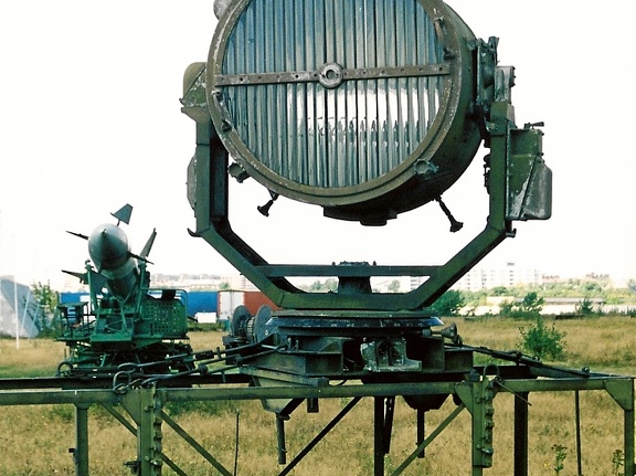 APM-90 Bodenscheinwerfer