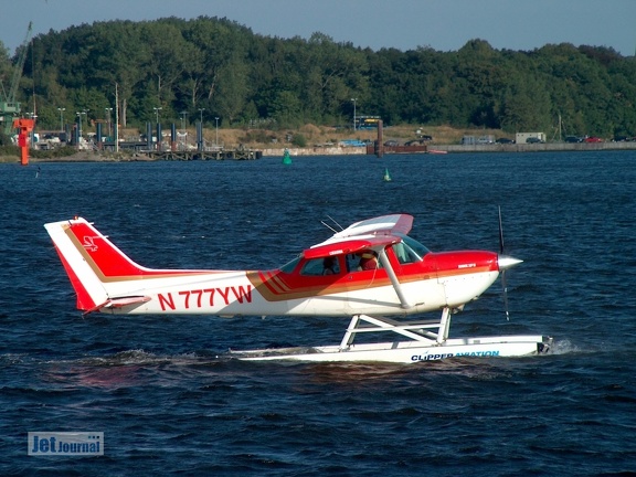 N777YW Cessna R172K Hawk XP II Pic7