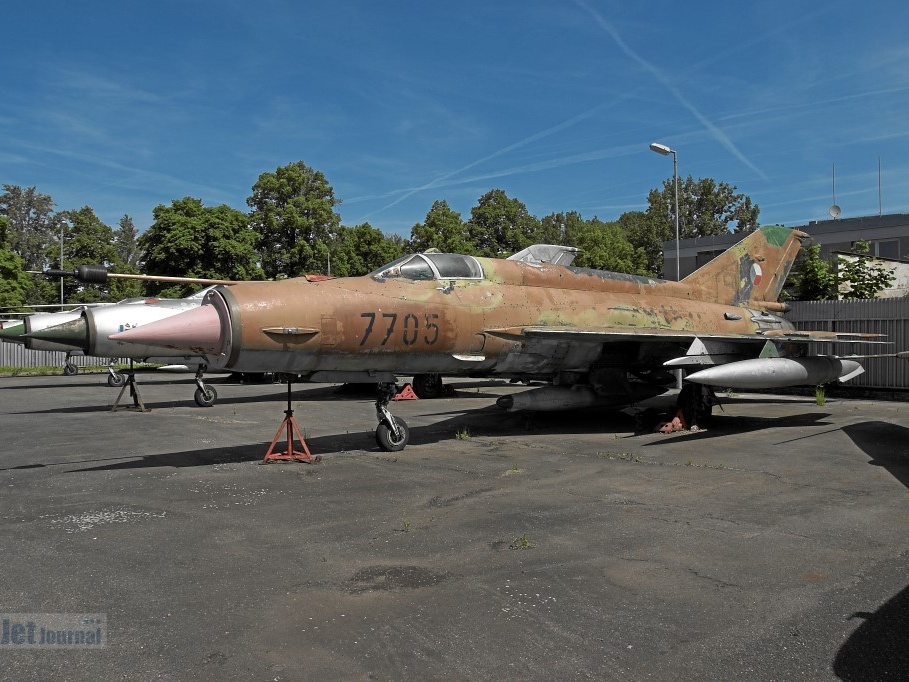 7705 MiG-21MF