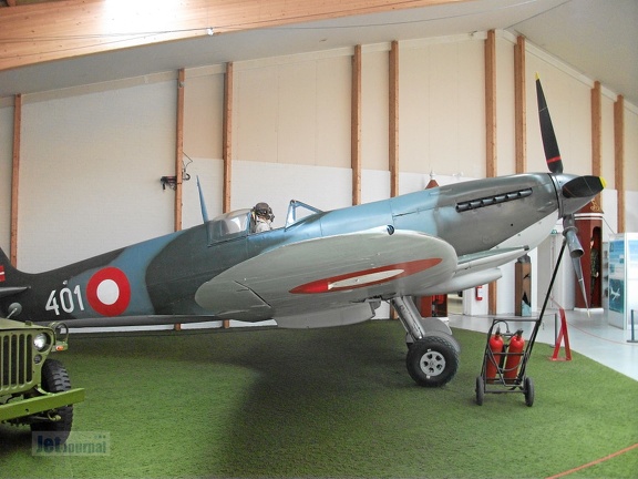 401 Supermarine Spitfire HF Mk IXe
